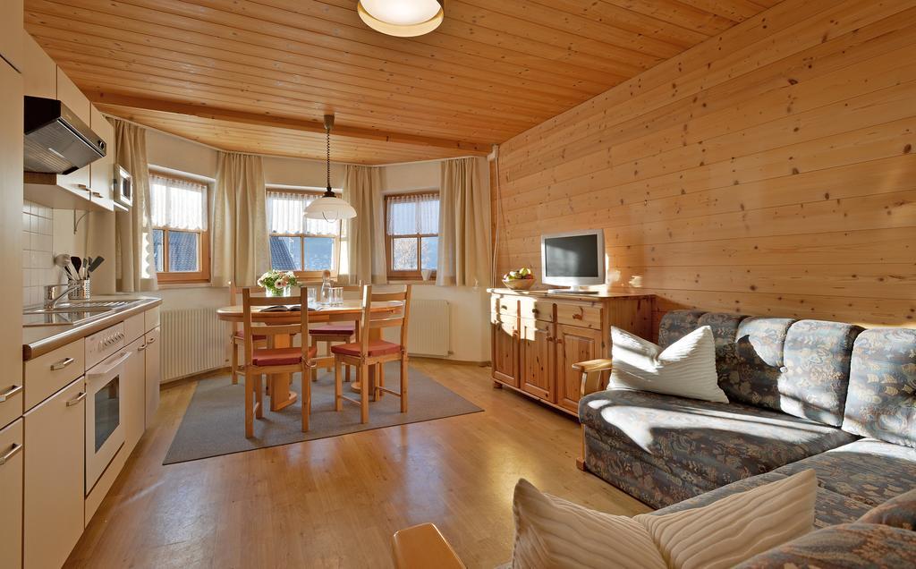 Haus Sonnenschein Lejlighed Hart im Zillertal Værelse billede